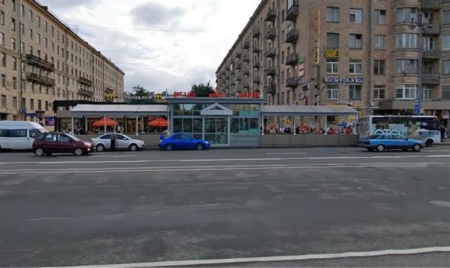 Фото проституток около метро Московская на www.RusGeisha.org Проститутки Питера у станции метро Московская