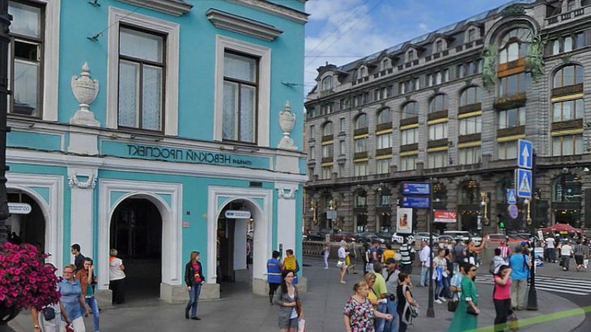 Фото проституток и шлюх Невского на www.RusGeisha.org Проститутки у метро Невский проспект