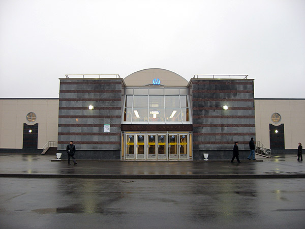 Фото проституток и шлюх у метро Парнас на www.RusGeisha.org Проститутки у метро Парнас